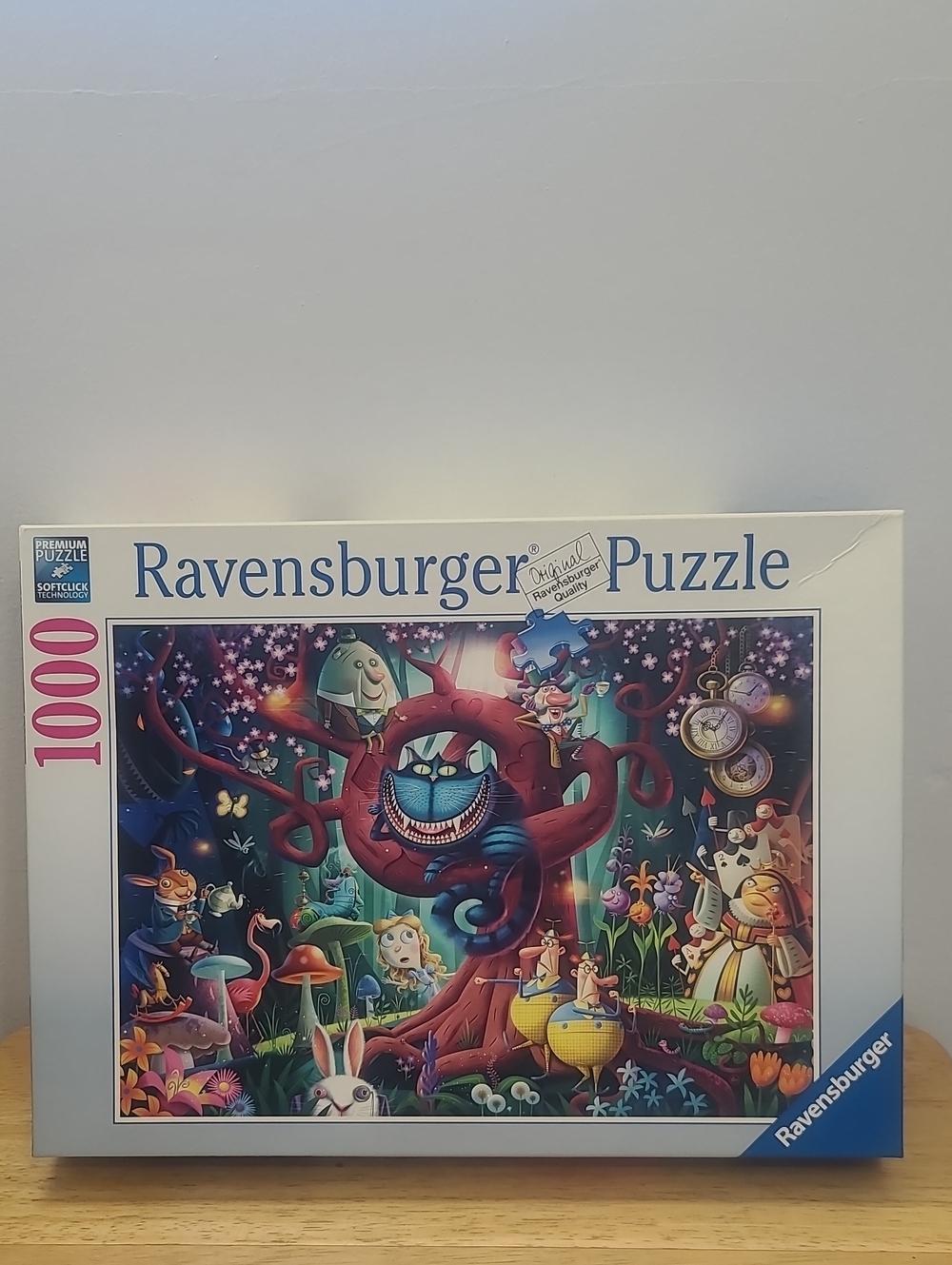 Ravensburger Alice in Wonderland 1000-Piece Fantasy Puzzle